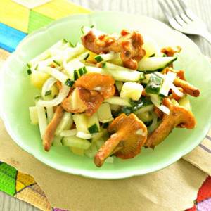 Lenten salad with chanterelles, potatoes and cucumber - recipe with photo
