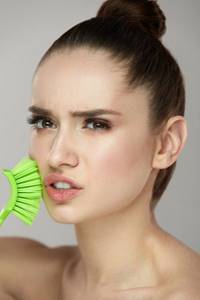 Causes of clogged pores