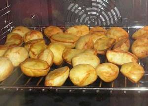cook potatoes in the oven