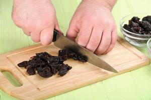 steam and chop prunes