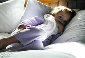 Ребенок 4 года боится спать без света
