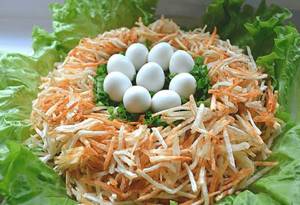 Easter nest salad