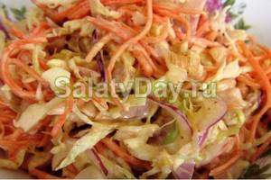 Salad with fried potato strips