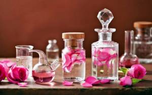 Homemade perfume from aromatic perfumes