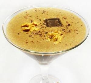 Chocolate banana smoothie with nut butter - recipe with photo