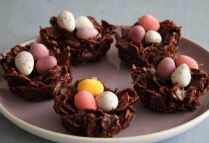 Chocolate nests for Easter