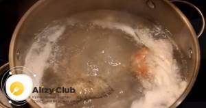 Watch how fish soup is prepared from pink salmon heads: recipe with photos