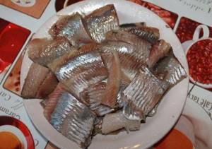 Salted herring in brine - 5 recipes for cooking at home, stage 9
