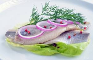 Salted herring in brine - 5 recipes for cooking at home, stage 5