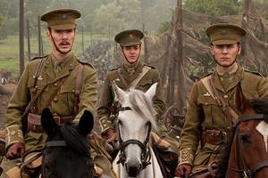 Immediately after the first &quot;Thor&quot;, Tom starred in Steven Spielberg&#39;s film &quot;War Horse&quot; along with Benedict Cumberbatch and Patrick Kennedy