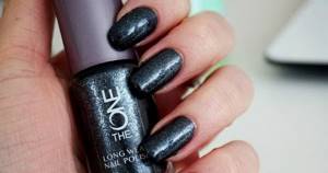 Long-lasting nail polish - rating of conventional coatings and gel polishes