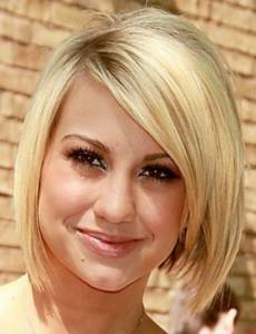 shoulder length haircut with side bangs