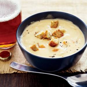 Cheese soup made from hard cheese: simple recipes with photos