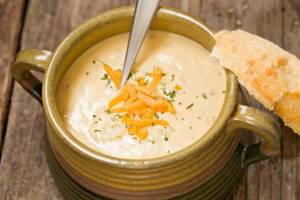 Cheese soup made from hard cheese: simple recipes with photos