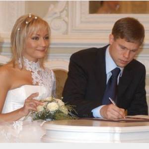 Tatiana and Vladislav got married in 2005