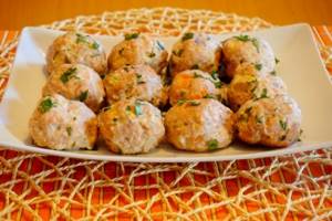 Turkey meatballs for children: recipes, features and cooking times