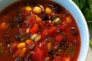 Hot tomato gazpacho soup - step by step recipe