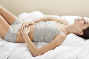 Тянет живот в начале беременности: как распознать угрозу?
