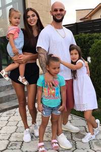The couple has three daughters together, and Oksana recently gave her husband a son