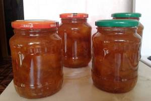 quince jam - the most delicious recipe with rosemary