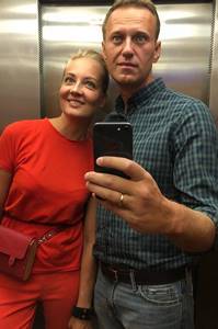 Yulia and Alexey Navalny
