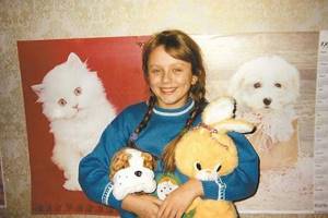 Yulia Nachalova in childhood
