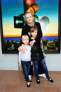 Yulia Peresild is raising two daughters from Alexei Uchitel