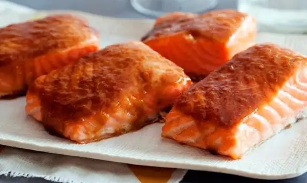 Baking fish for the New Year: TOP 10 recipes