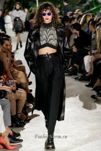 women&#39;s trousers spring 2020: fashionable images